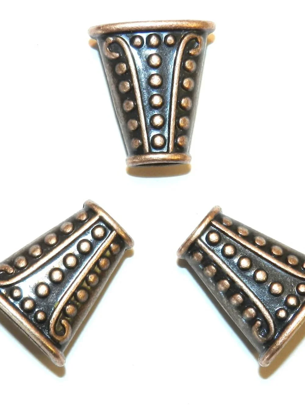 M396 Antiqued Copper Line & Dot Textured 18mm Flat Oval Metal Bead Cone 10pc